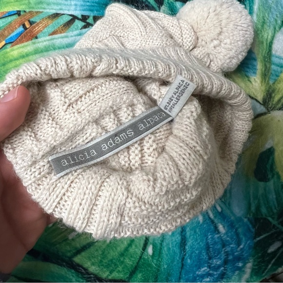 Alicia Adam’s alpaca wool kids hat - Picture 5 of 5